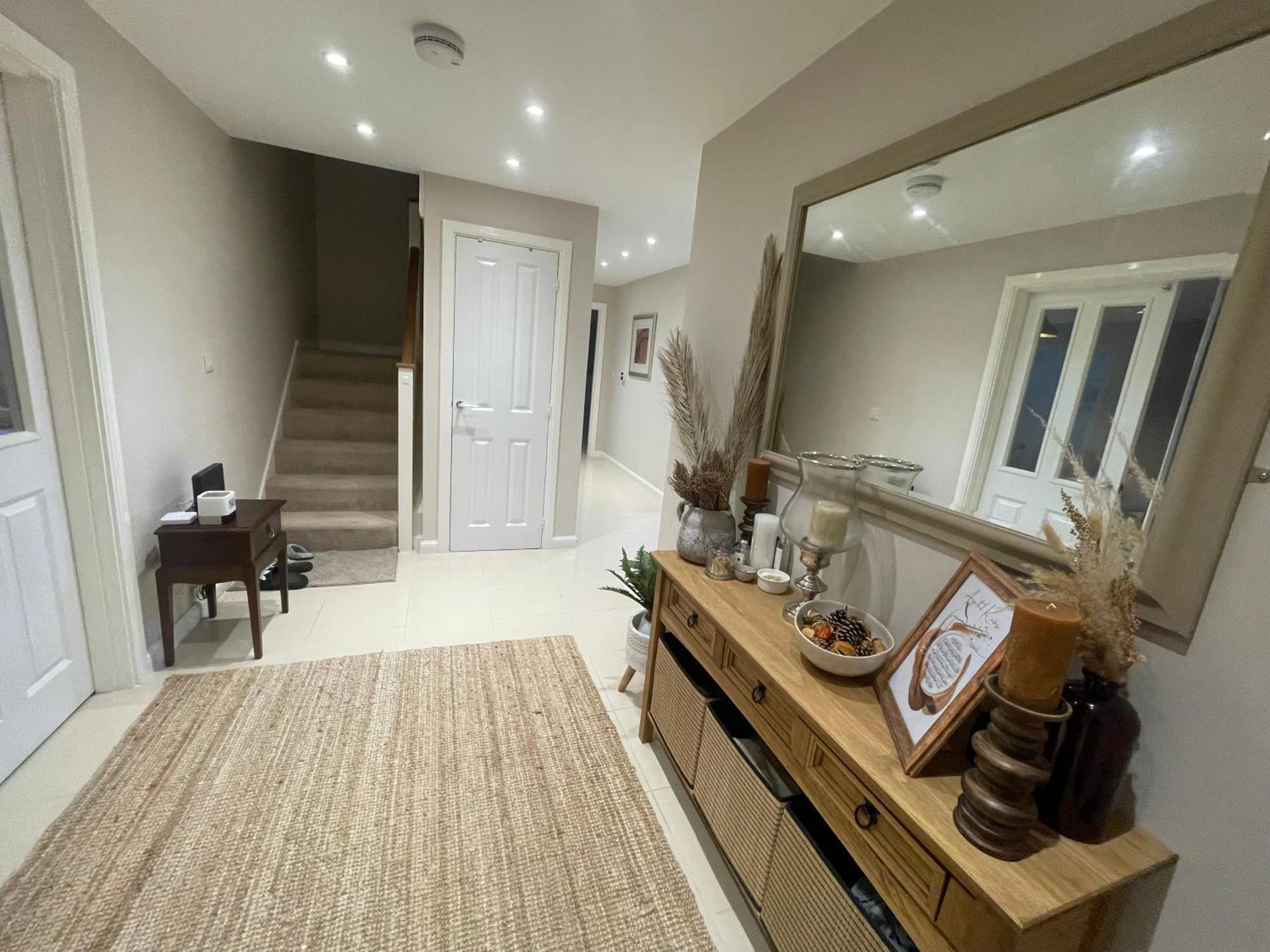 Beautiful 6 Bedroom House Villa